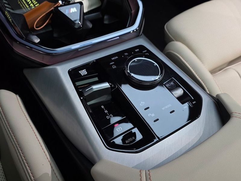 2025 BMW X3 xDrive 20 M Sport photo 9