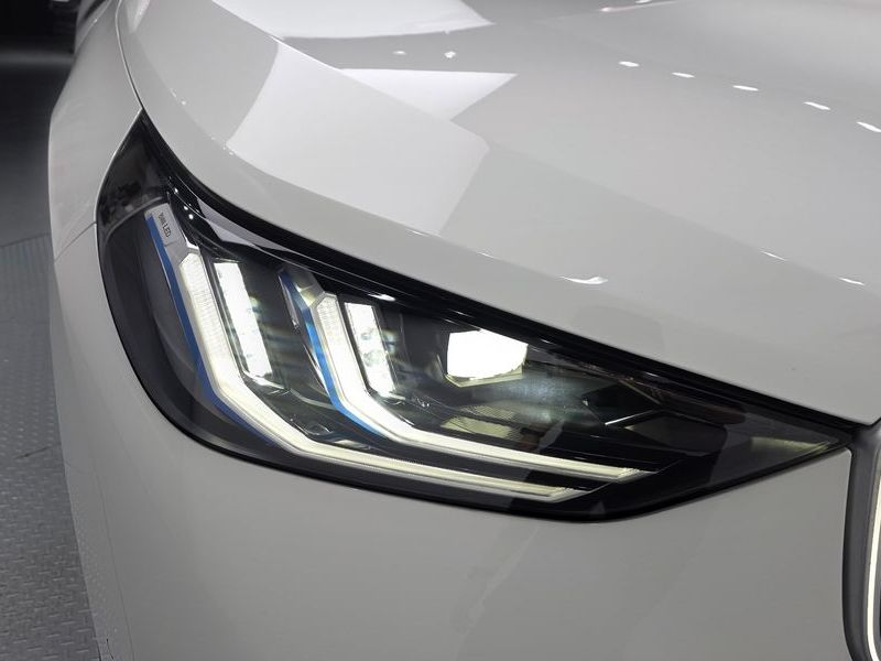 2025 BMW X3 xDrive 20 M Sport photo 22