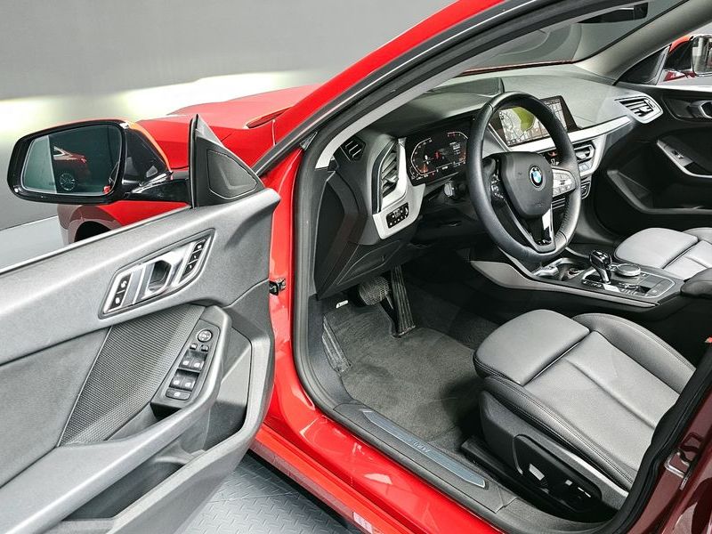 2020 BMW 2 Series 220d Advantage photo 10