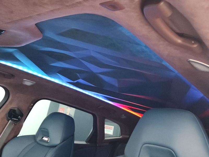 2025 BMW XM 4.4 photo 20