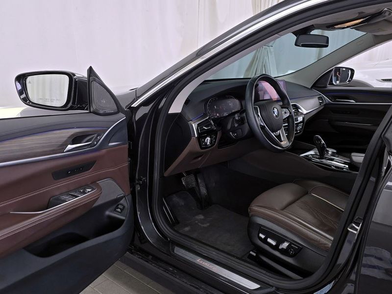 2020 BMW 6 Series 640i xDrive Luxury photo 10