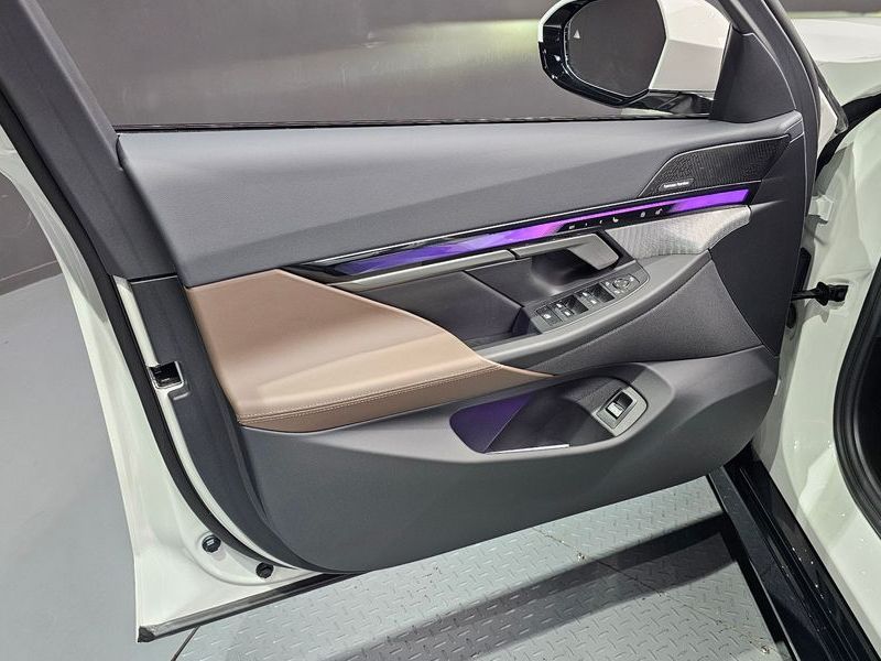 2025 BMW 5 Series 520i M Sport photo 24