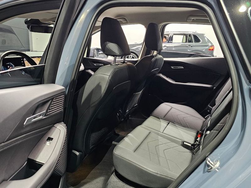 2023 BMW 2 Series 218d Advantage photo 11