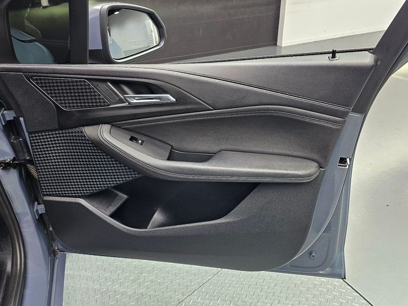 2023 BMW 2 Series 218d Advantage photo 24