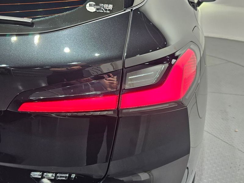 2024 BMW 2 Series 220i Advantage photo 23