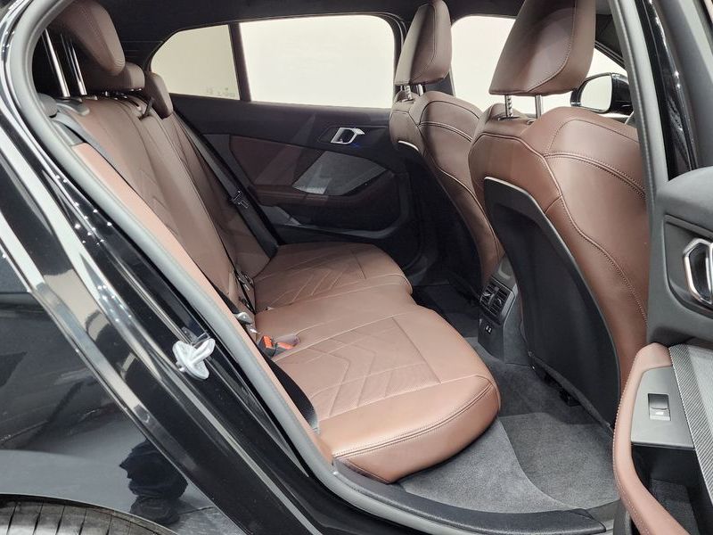 2026 BMW 1 Series 120 M Sport photo 11