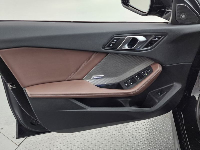 2026 BMW 1 Series 120 M Sport photo 24