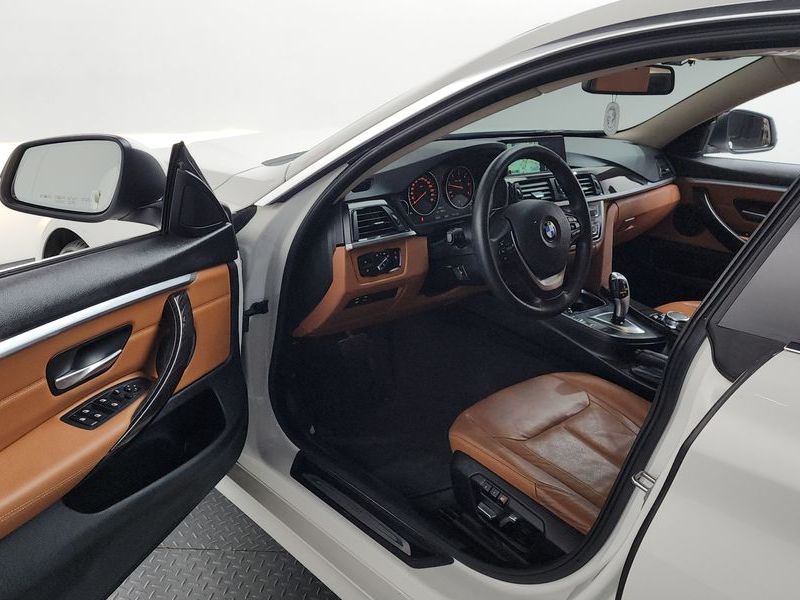 2016 BMW 4 Series 420d Luxury GranCoupe photo 10