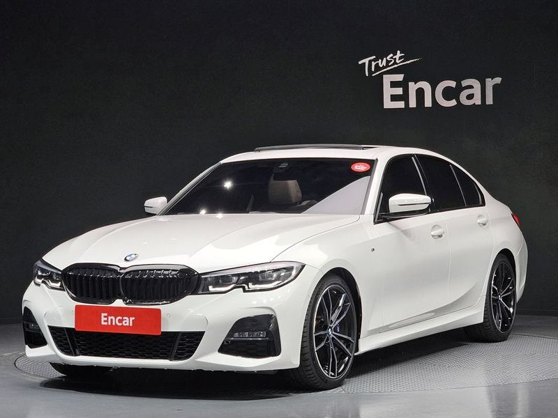 2022 BMW 3 Series 320d M Sport photo 1