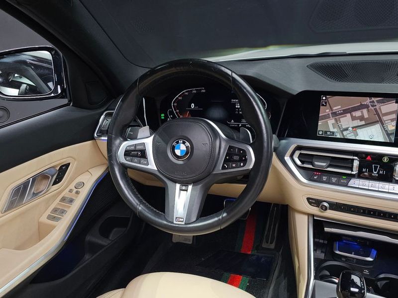 2022 BMW 3 Series 320d M Sport photo 13