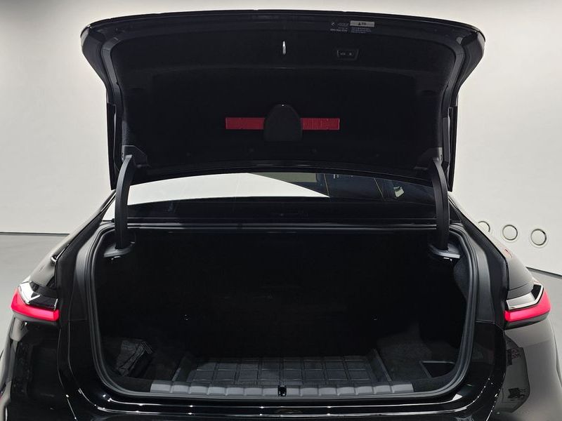2025 BMW 7 Series 740i xDrive M Sport photo 20