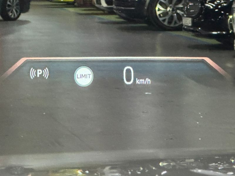 2025 BMW 5 Series 530i xDrive M Sport photo 16
