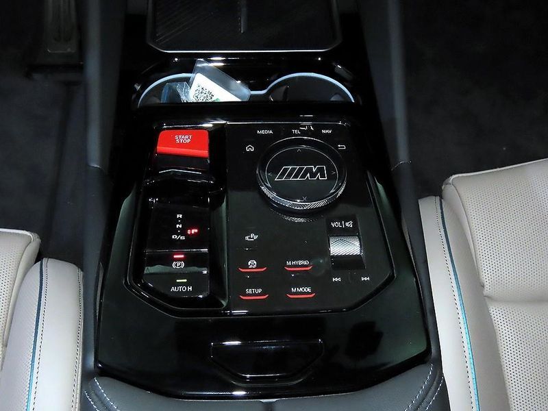2026 BMW M5 Touring photo 12