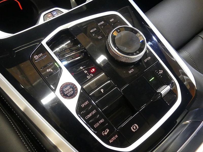 2026 BMW X5 xDrive 40i M Sport photo 9