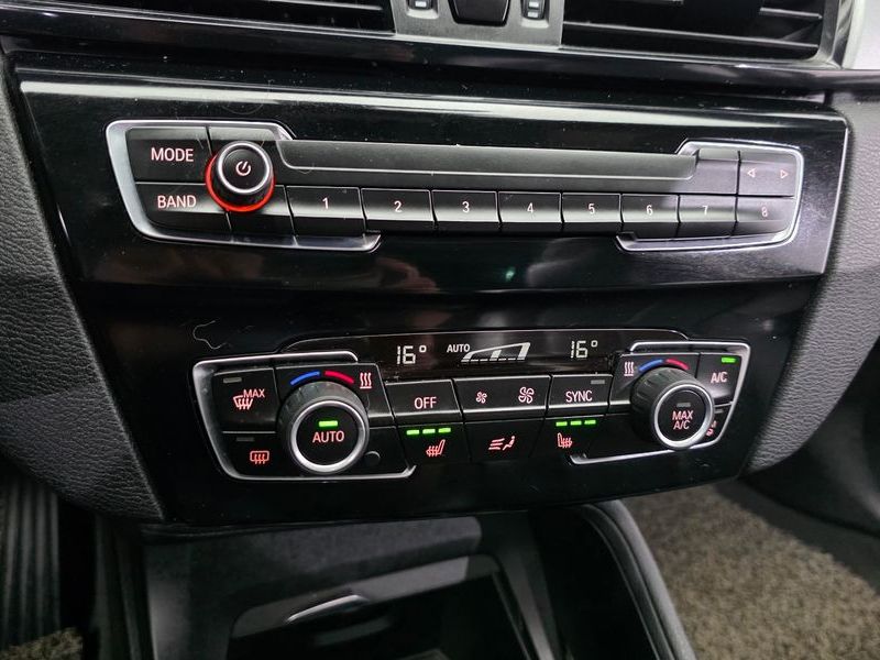 2017 BMW X1 xDrive 18d photo 16