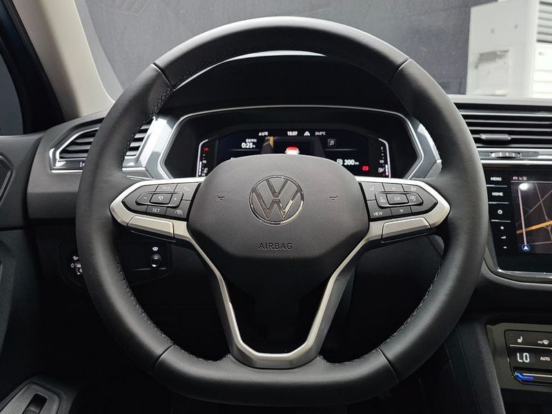 2022 Volkswagen Tiguan 2.0 TDI Prestige photo 13