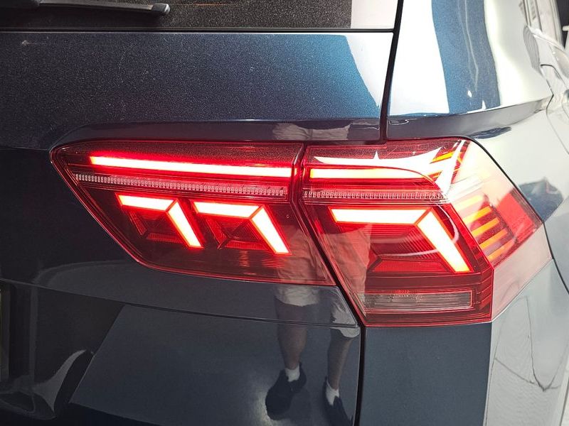 2022 Volkswagen Tiguan 2.0 TDI Prestige photo 23