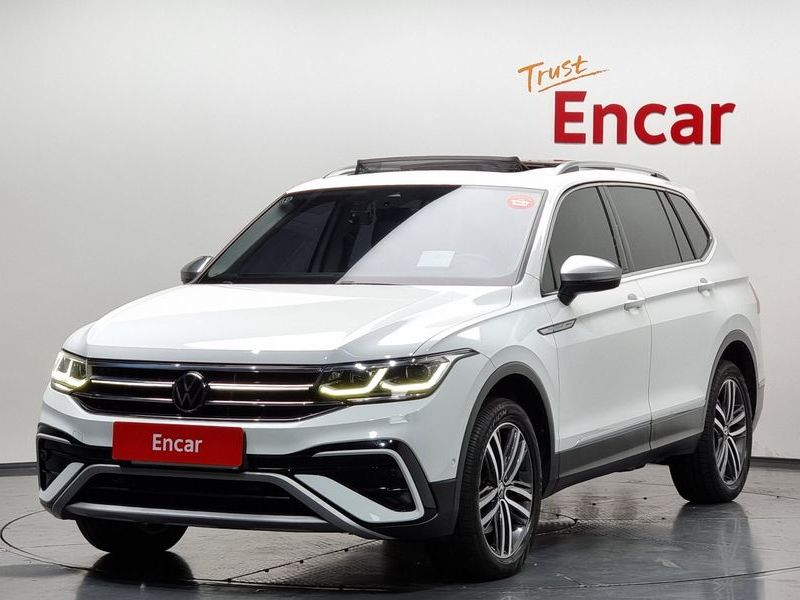 2023 Volkswagen Tiguan 2.0 TSI Prestige photo 1