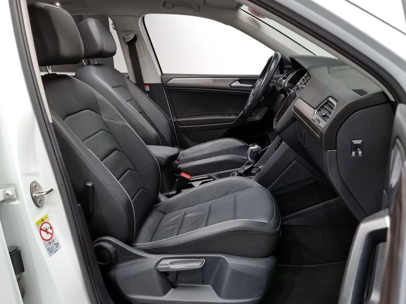 2023 Volkswagen Tiguan 2.0 TSI Prestige photo 11