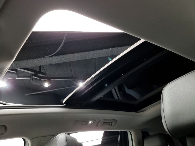 2023 Volkswagen Tiguan 2.0 TSI Prestige photo 19