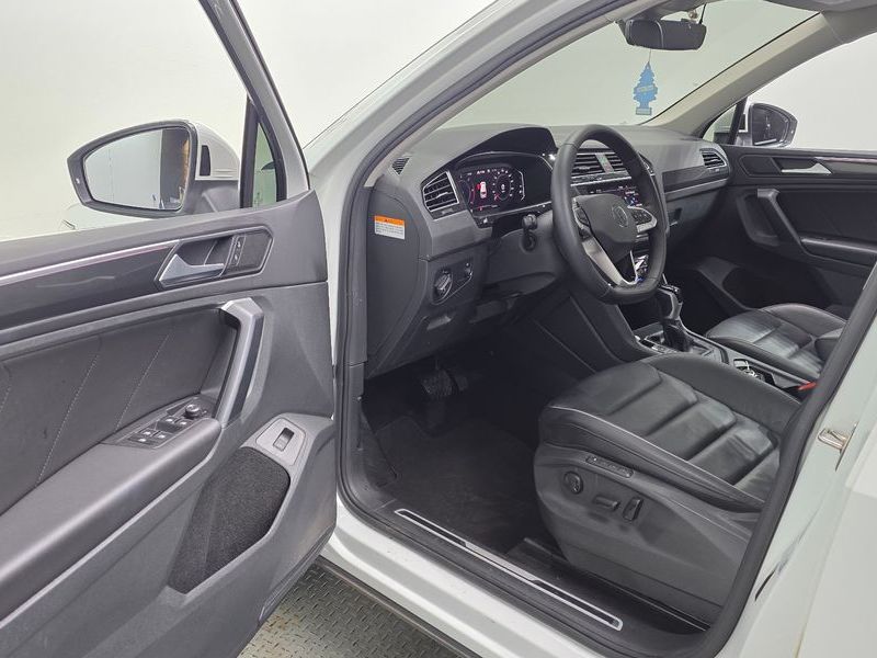 2022 Volkswagen Tiguan 2.0 TDI Prestige photo 10