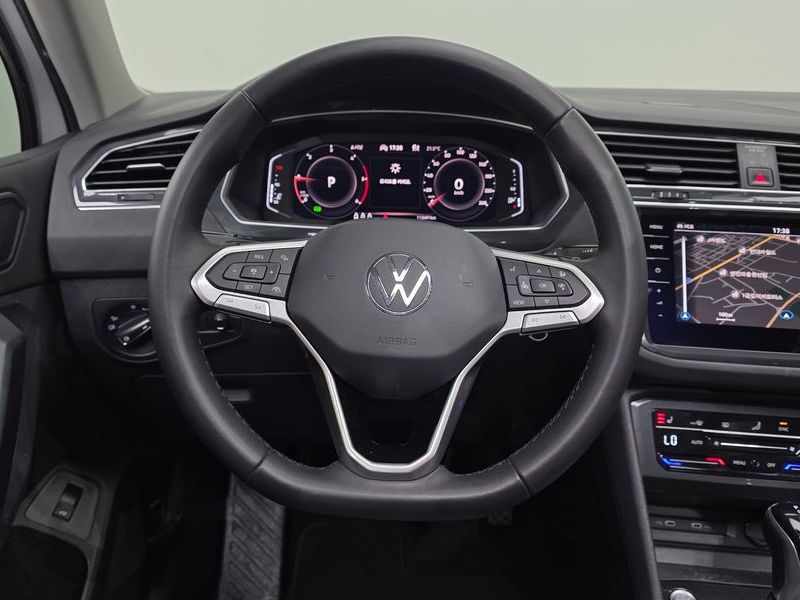 2022 Volkswagen Tiguan 2.0 TDI Prestige photo 14