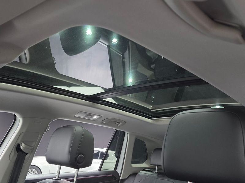 2022 Volkswagen Tiguan 2.0 TDI Prestige photo 16