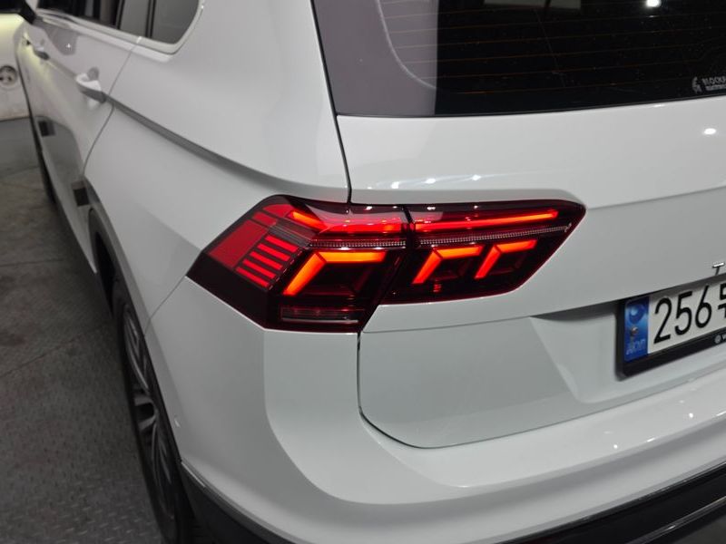 2022 Volkswagen Tiguan 2.0 TDI Prestige photo 23