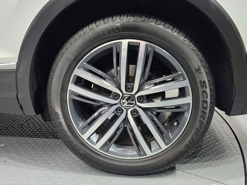 2022 Volkswagen Tiguan 2.0 TDI Prestige photo 21