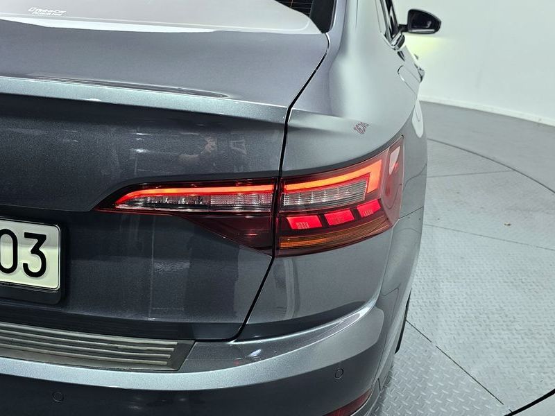 2021 Volkswagen Jetta 1.4 TSI Prestige photo 23