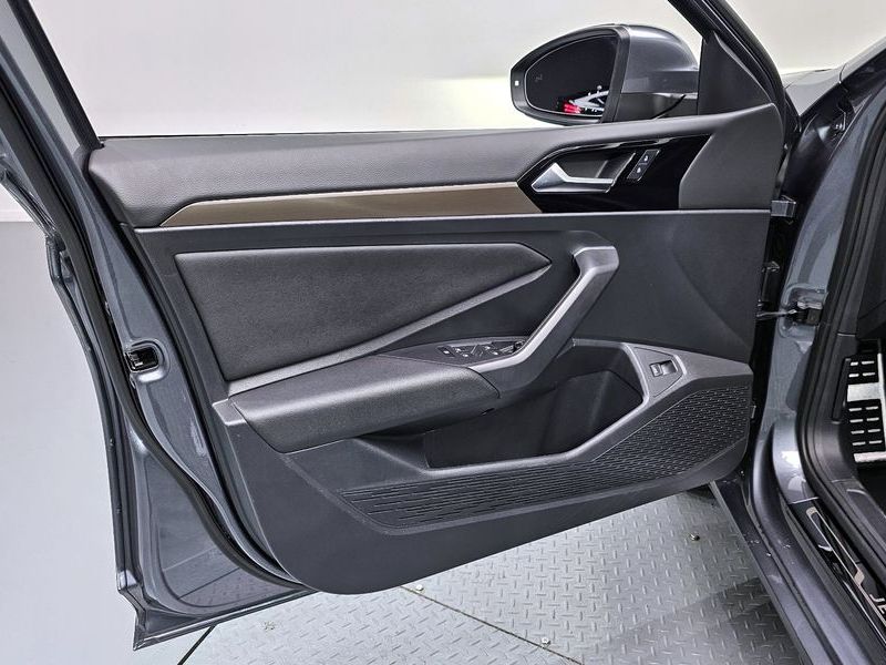2021 Volkswagen Jetta 1.4 TSI Prestige photo 24