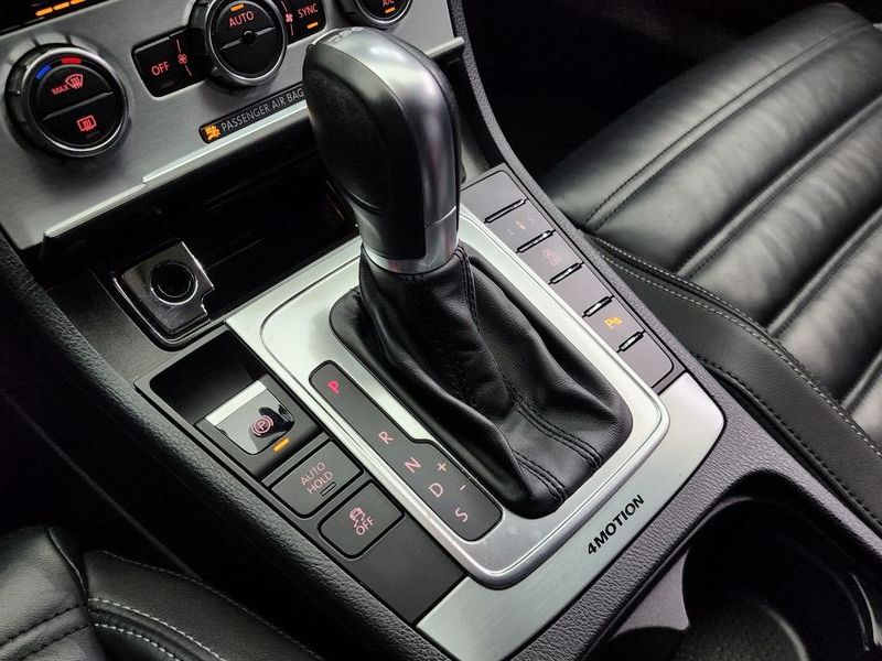 2015 Volkswagen New CC 2.0 TDI BlueMotion 4MOTION photo 9