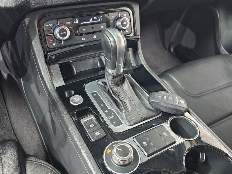 2016 Volkswagen Touareg V6 3.0 TDI Bluemotion 7P5 photo 9