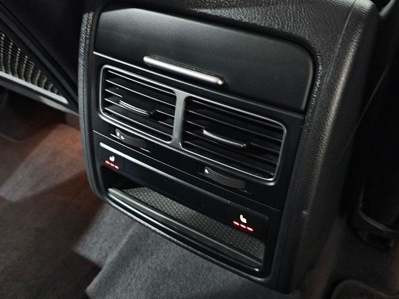 2016 Volkswagen Touareg V6 3.0 TDI Bluemotion 7P5 photo 18