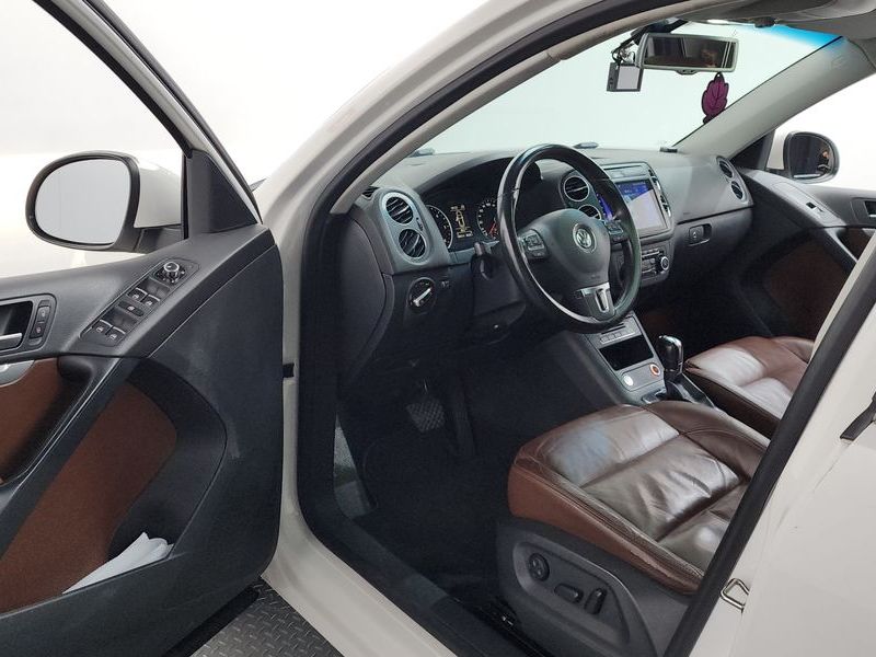 2012 Volkswagen Tiguan 2.0 TDI Premium 5N photo 10