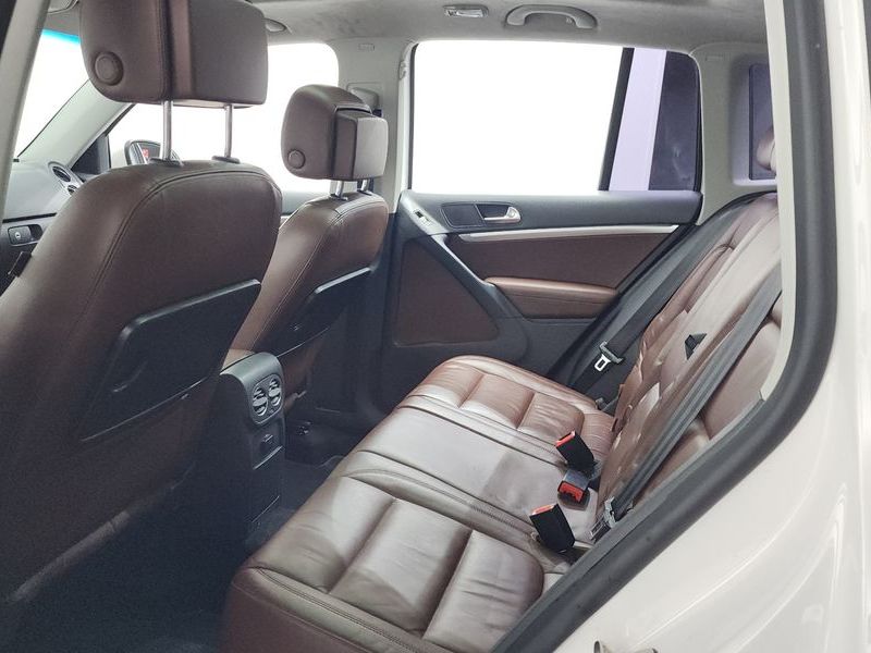 2012 Volkswagen Tiguan 2.0 TDI Premium 5N photo 18