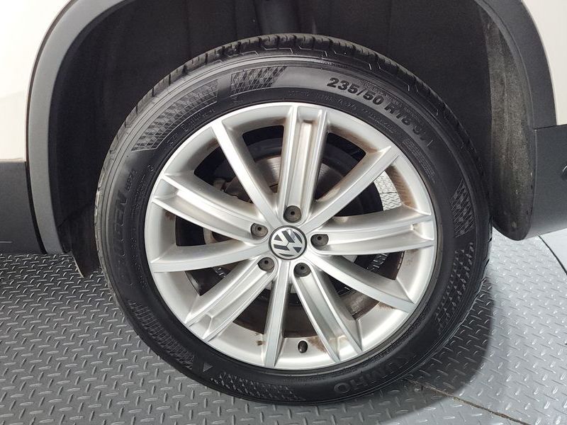 2012 Volkswagen Tiguan 2.0 TDI Premium 5N photo 21