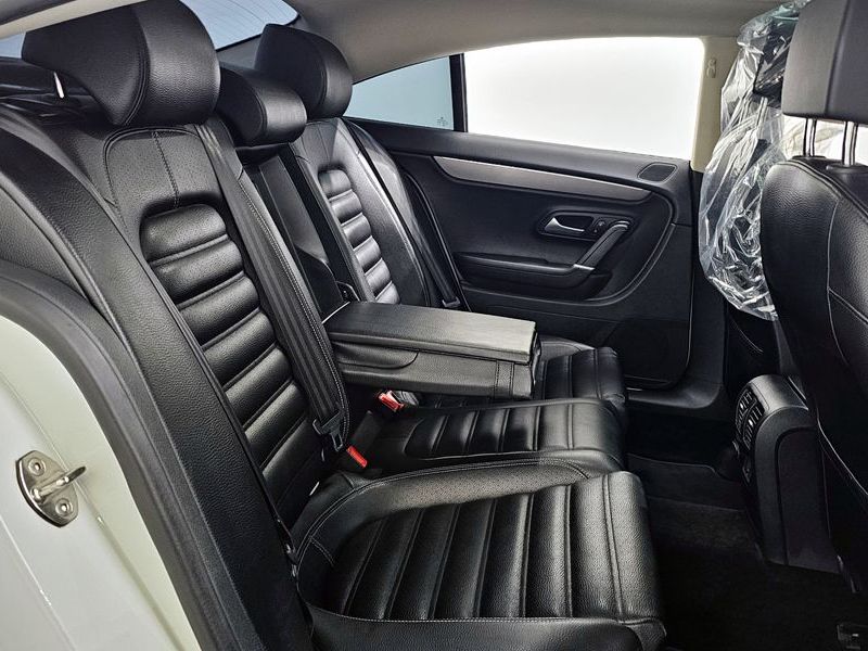 2016 Volkswagen New CC 2.0 TSI photo 12