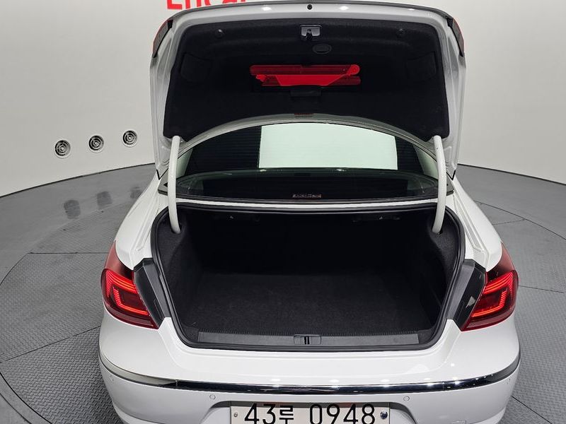 2016 Volkswagen New CC 2.0 TSI photo 20