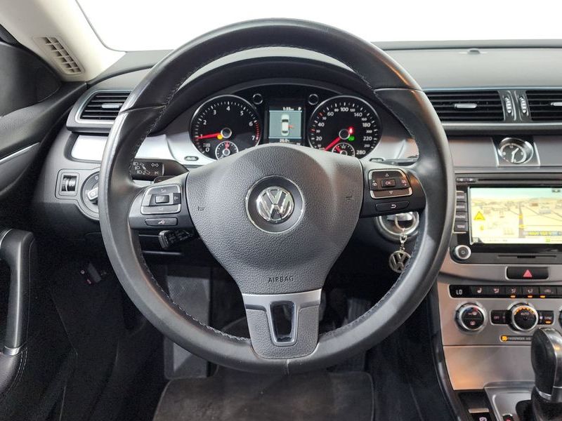 2013 Volkswagen New CC 2.0 TSI photo 13