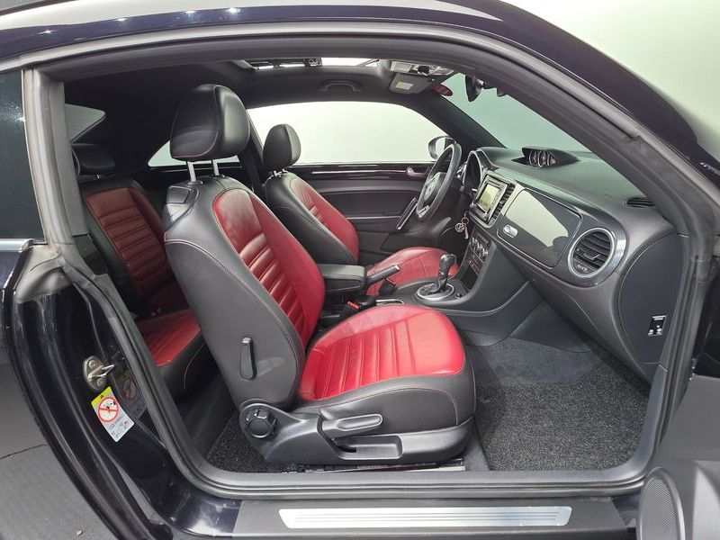 2014 Volkswagen Beetle 2.0 TDI Premium 3rd photo 10