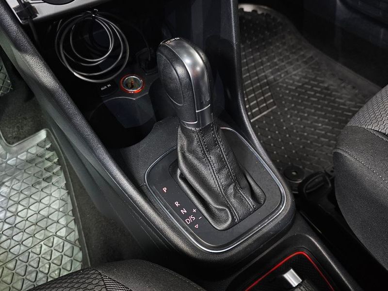 2015 Volkswagen Polo 1.4 TDI R-Line 5th photo 9