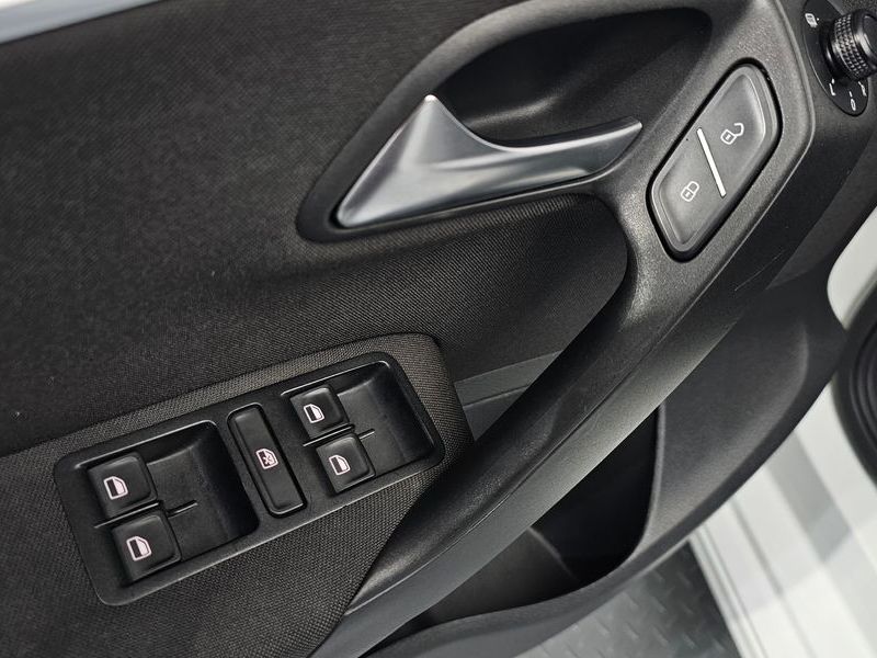 2015 Volkswagen Polo 1.4 TDI R-Line 5th photo 20