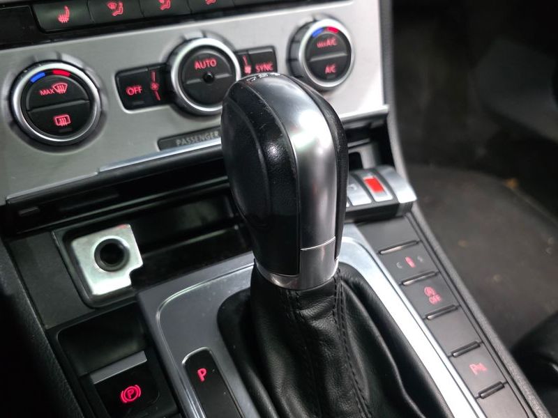 2013 Volkswagen New CC 2.0 TDI BlueMotion photo 9