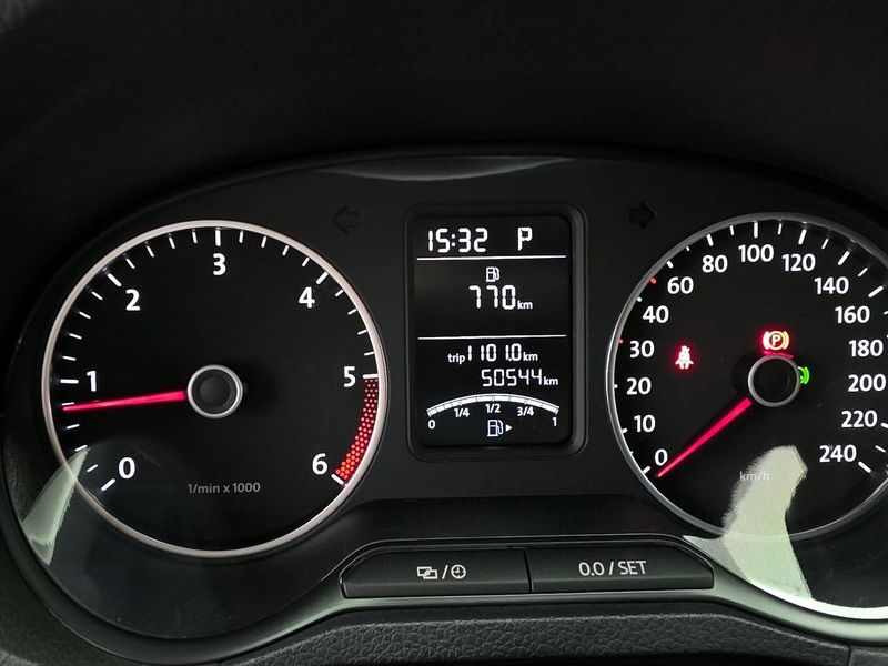2014 Volkswagen Polo 1.6 TDI R-Line 5th photo 8