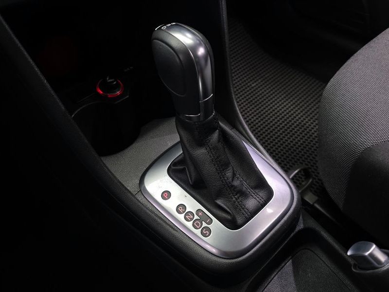 2014 Volkswagen Polo 1.6 TDI R-Line 5th photo 9