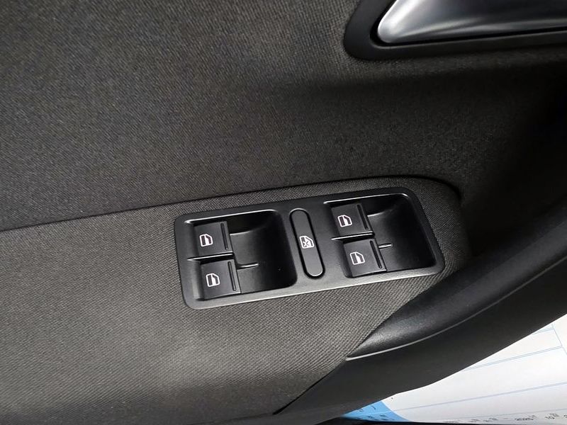 2014 Volkswagen Polo 1.6 TDI R-Line 5th photo 18