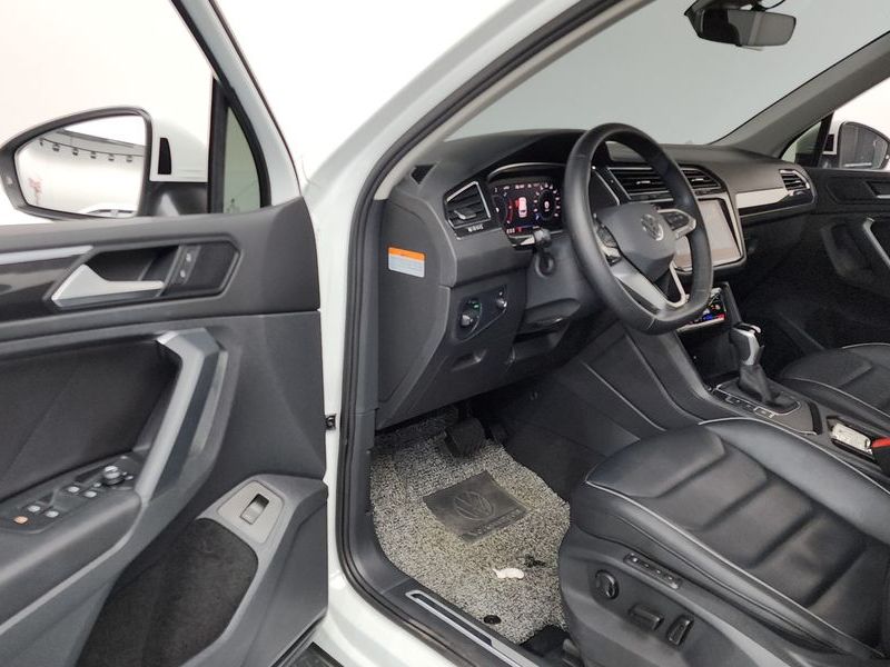 2023 Volkswagen Tiguan 2.0 TDI Prestige photo 10