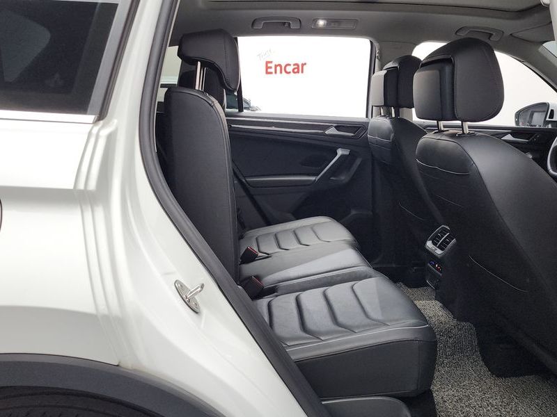 2023 Volkswagen Tiguan 2.0 TDI Prestige photo 11
