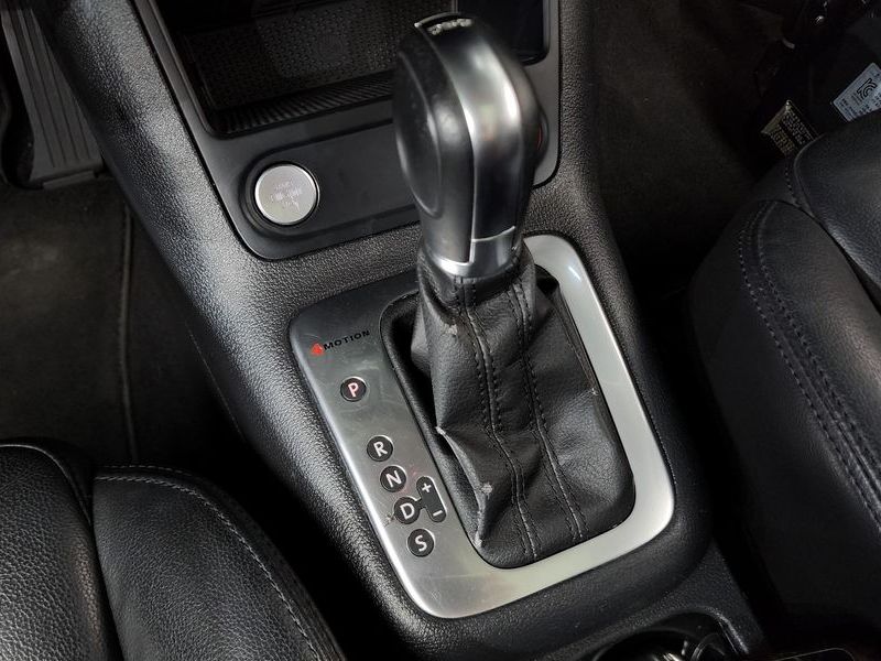 2013 Volkswagen Tiguan 2.0 TDI Premium 5N photo 9
